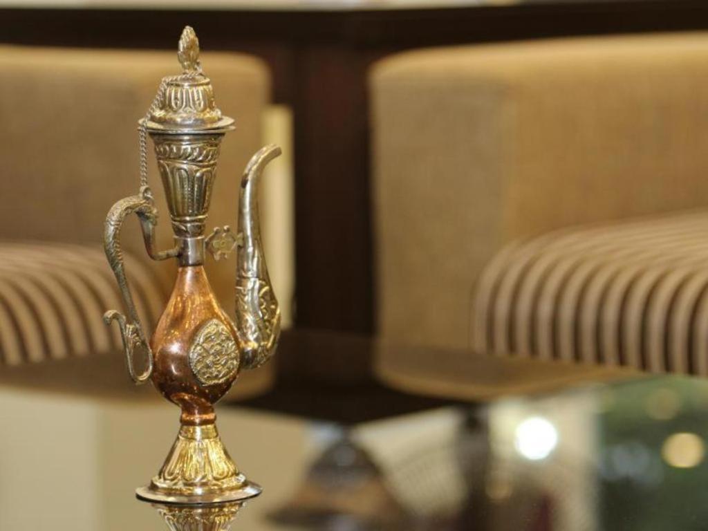 Mahadev Hotel Катманду Экстерьер фото