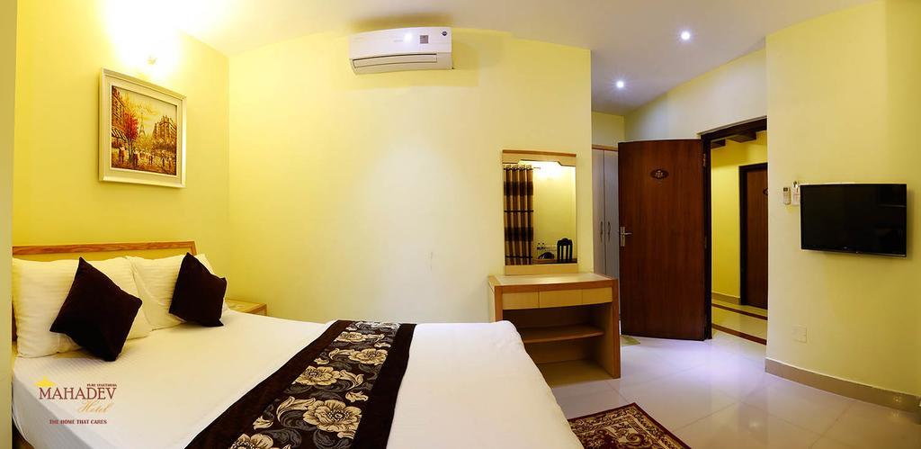 Mahadev Hotel Катманду Экстерьер фото