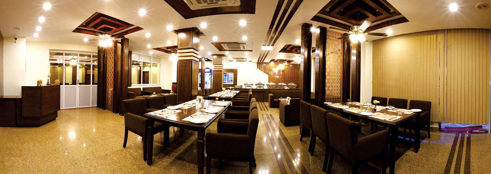 Mahadev Hotel Катманду Экстерьер фото