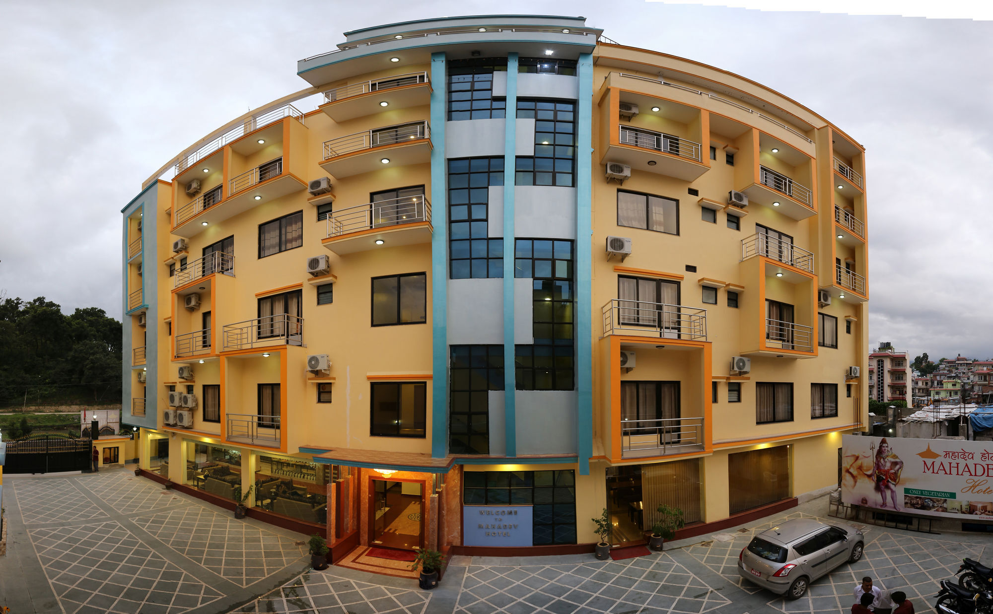 Mahadev Hotel Катманду Экстерьер фото